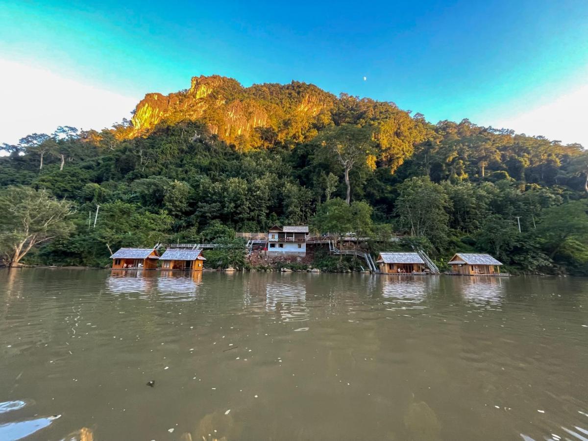 Nongkhiaw The Float House Hotel Eksteriør billede