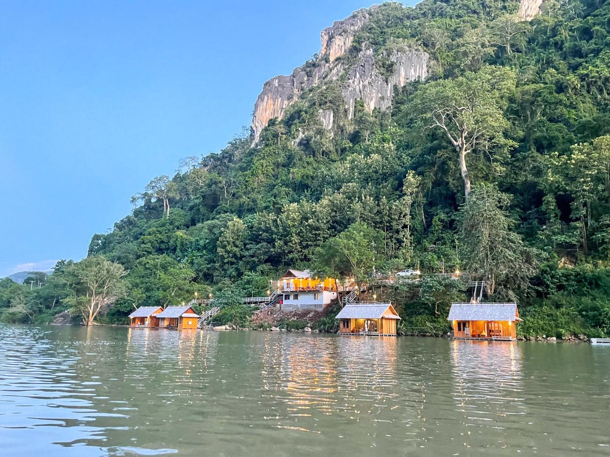 Nongkhiaw The Float House Hotel Eksteriør billede