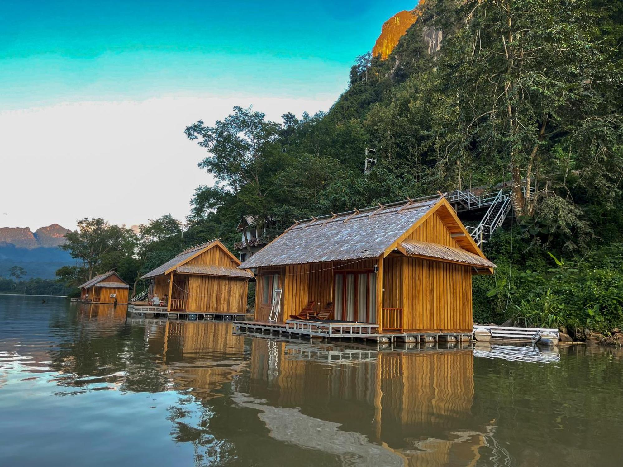 Nongkhiaw The Float House Hotel Eksteriør billede