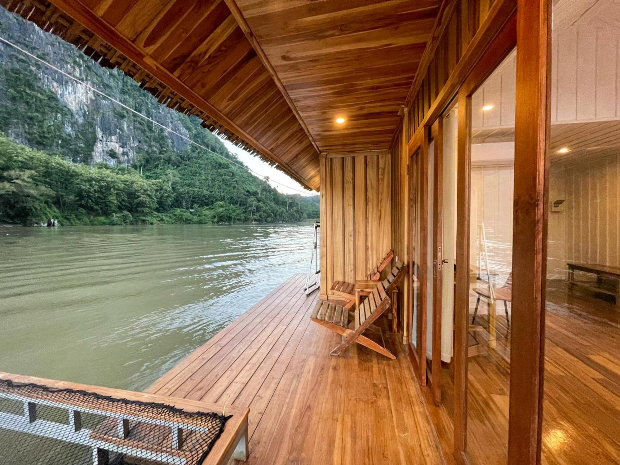 Nongkhiaw The Float House Hotel Eksteriør billede