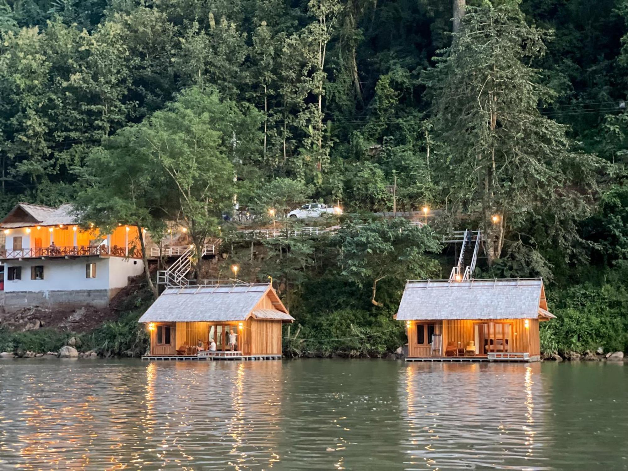 Nongkhiaw The Float House Hotel Eksteriør billede