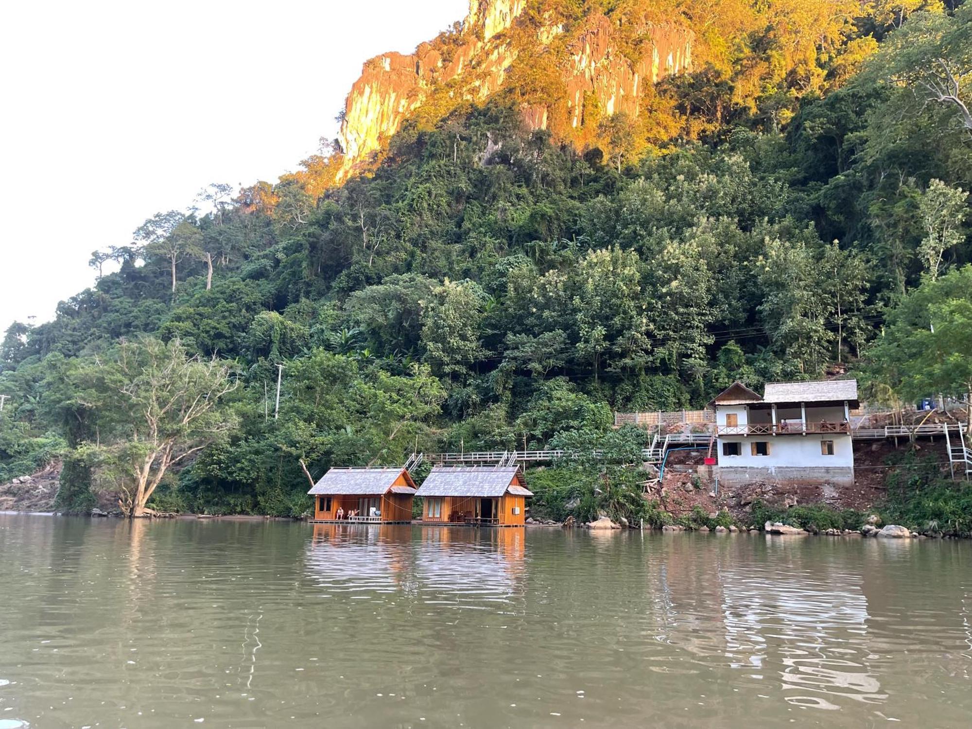 Nongkhiaw The Float House Hotel Eksteriør billede