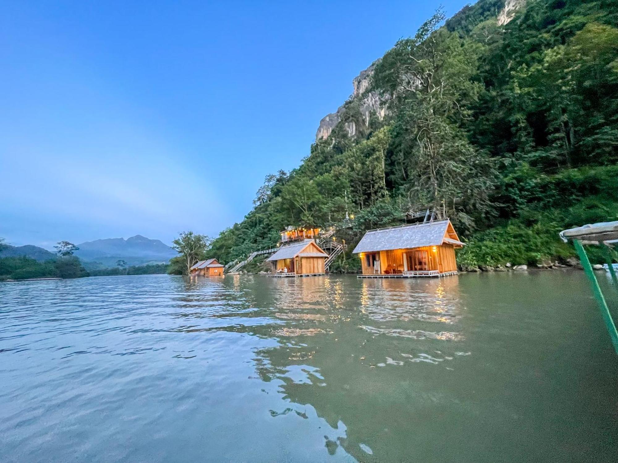 Nongkhiaw The Float House Hotel Eksteriør billede
