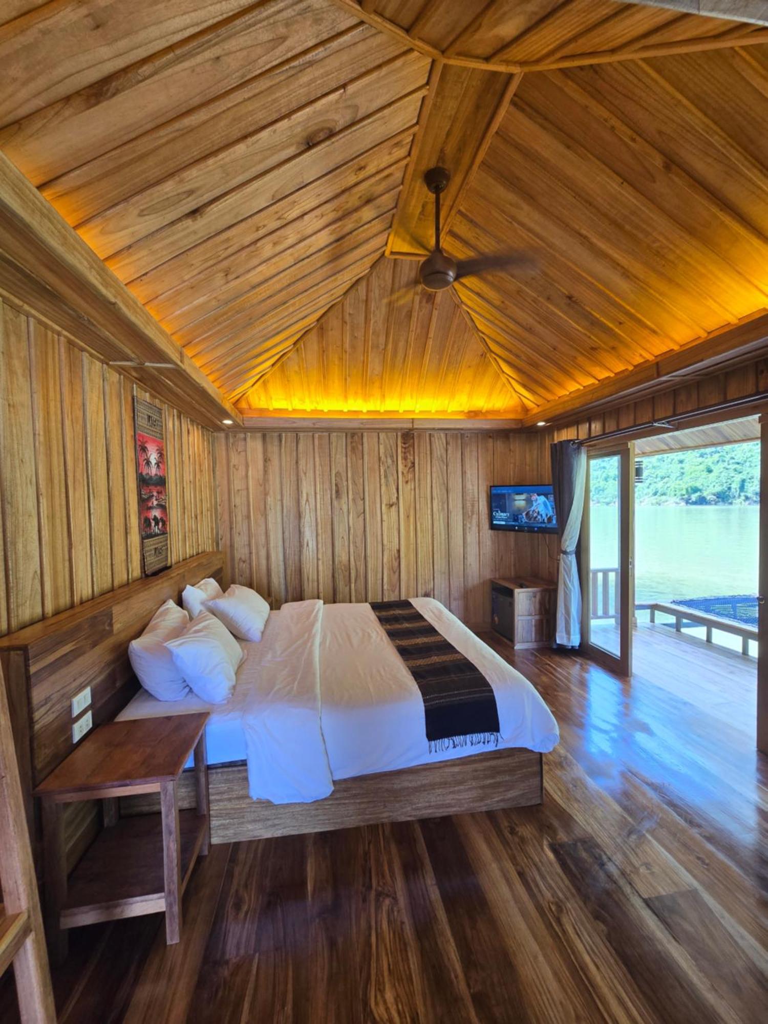 Nongkhiaw The Float House Hotel Eksteriør billede